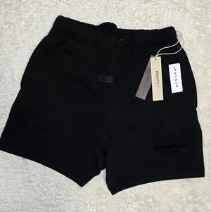 Fear of God ESSENTIALS Shorts Stretch Lim